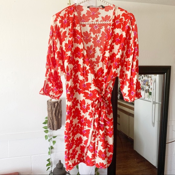 Zara Red Floral Print Wrap Mini Dress - Picture 5 of 10